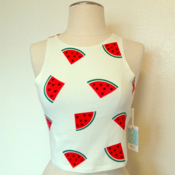 Forever 21 Tops - Forever 21 Crop Top Size Medium